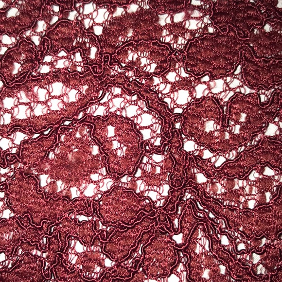 “Simply Vera” Burgundy Top - Picture 7 of 7